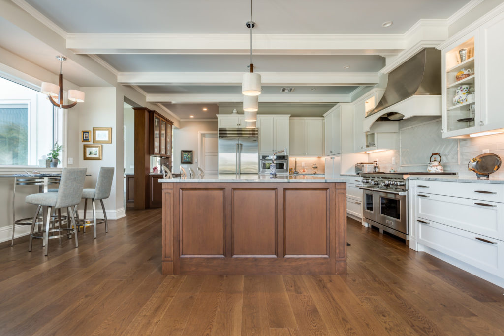 American White Oak Wood plank flooring in contemporary kitchen
