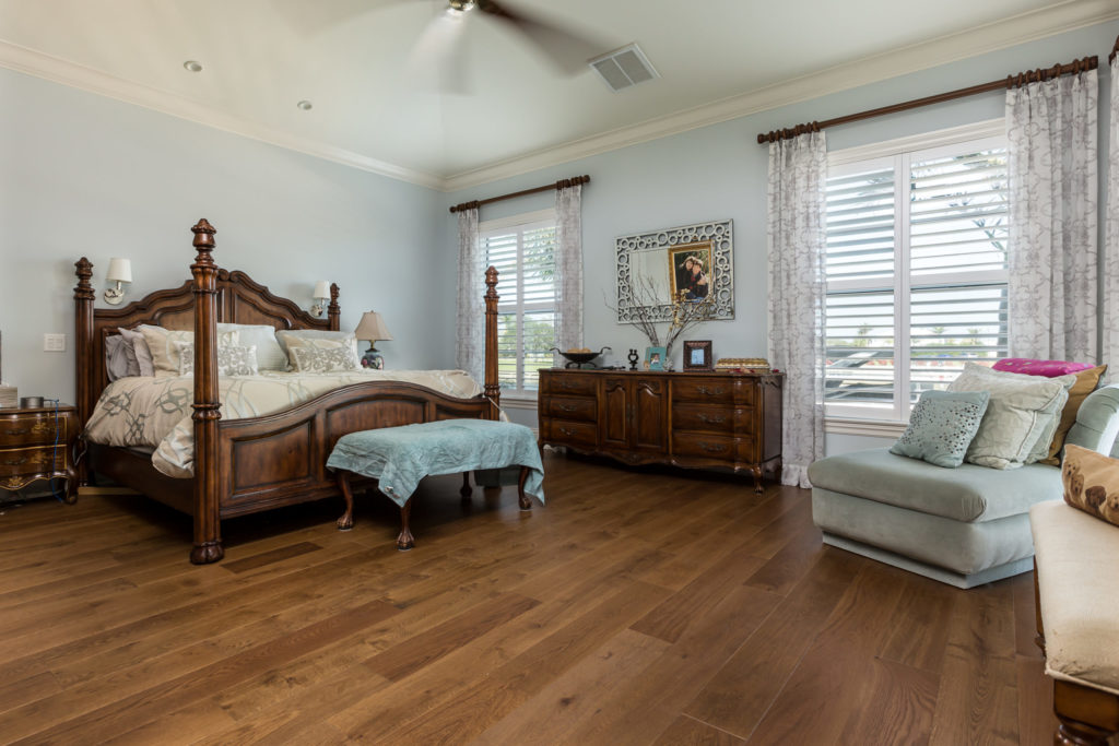 American White Oak Flooring in Bedroom